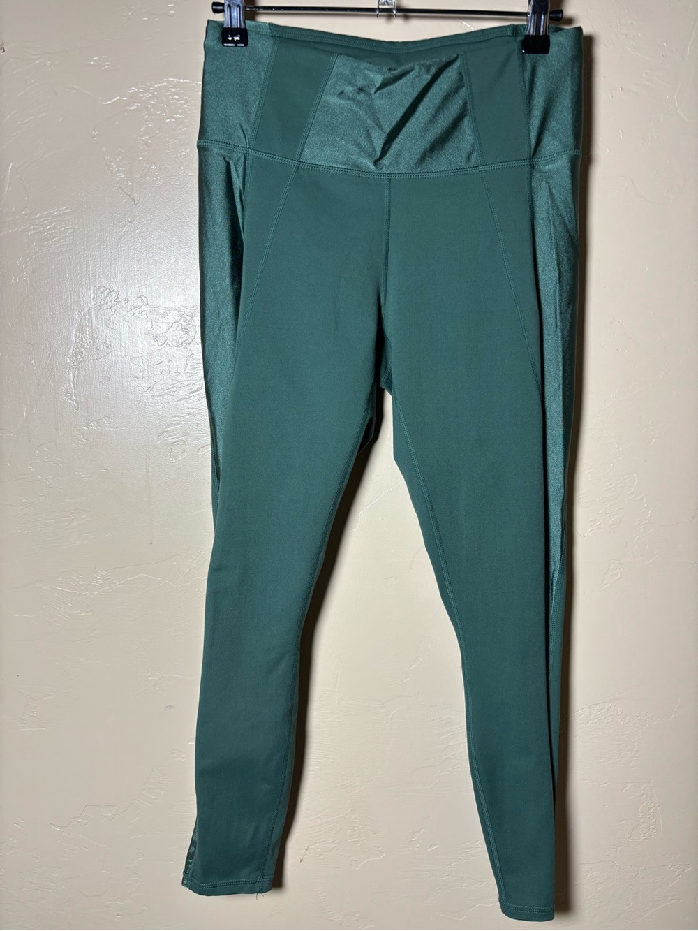 Fabletics Forest Green Performance Leggings small yoga workout pants